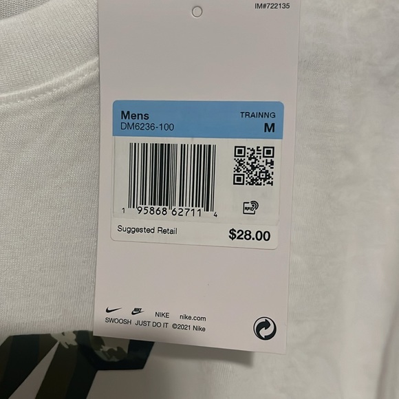 Mens Nike tee - Picture 3 of 5